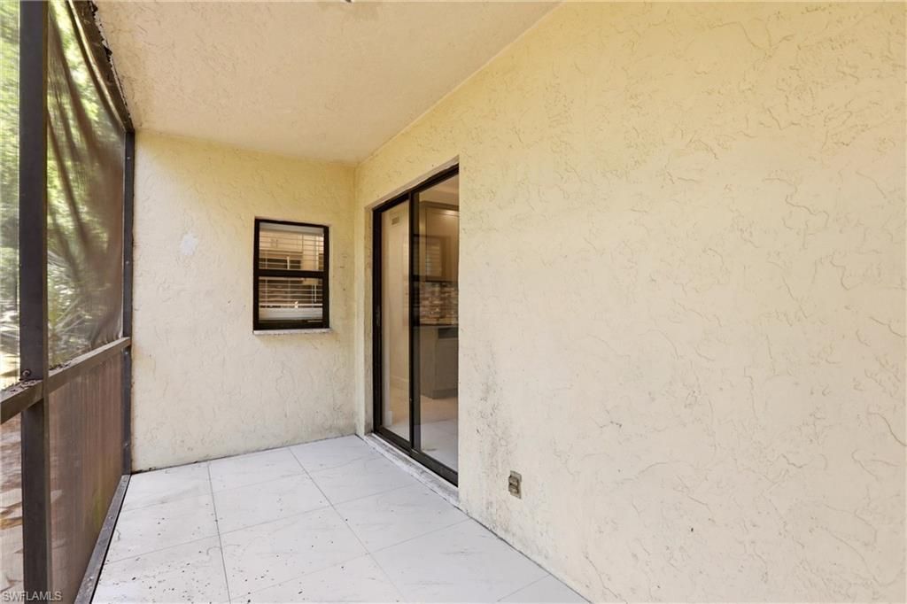 1450 Green Valley Cir, Unit 502, Naples, FL 34104 Photo