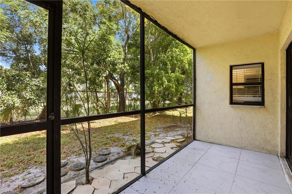 1450 Green Valley Cir, Unit 502, Naples, FL 34104 Photo