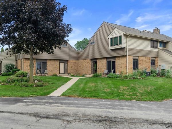 3807 W College AVENUE, Milwaukee, WI 53221