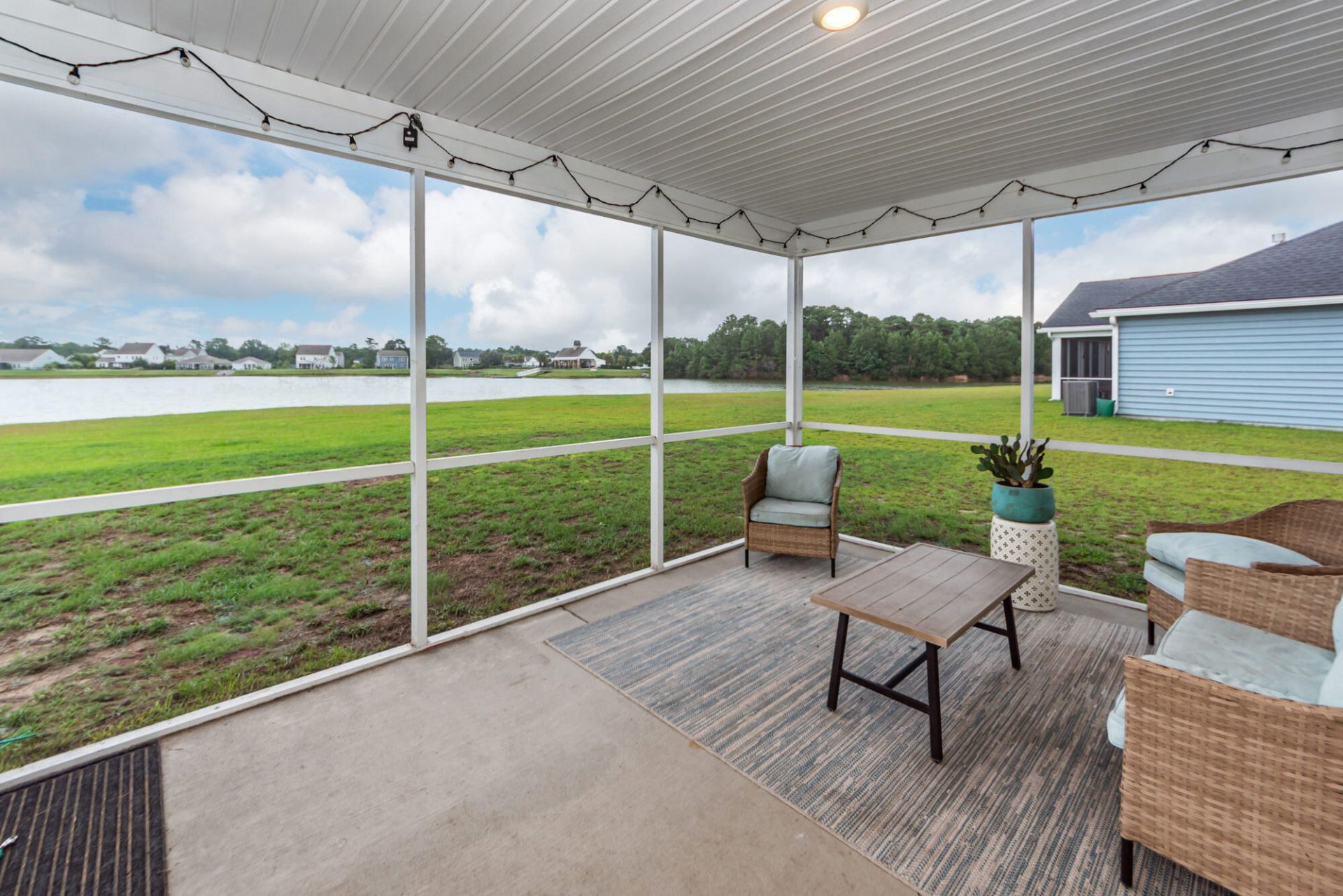 6976 Pumpkinseed Drive Photo 43