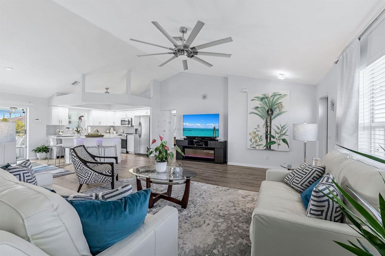 28 SW 21st Avenue, Cape Coral, FL 33991 Photo