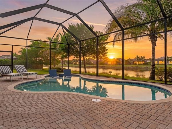 11523 Jacaranda DR , NAPLES, FL 34120