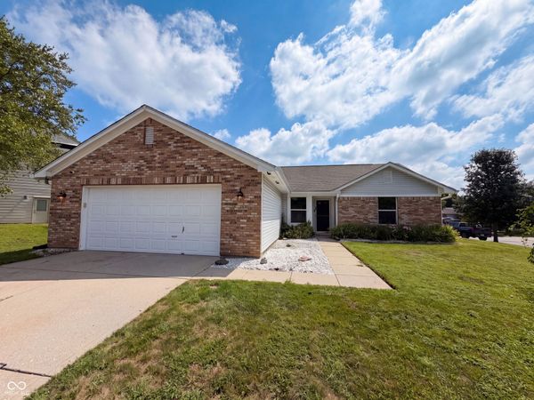 345 Leffler Drive , Indianapolis, IN 46231