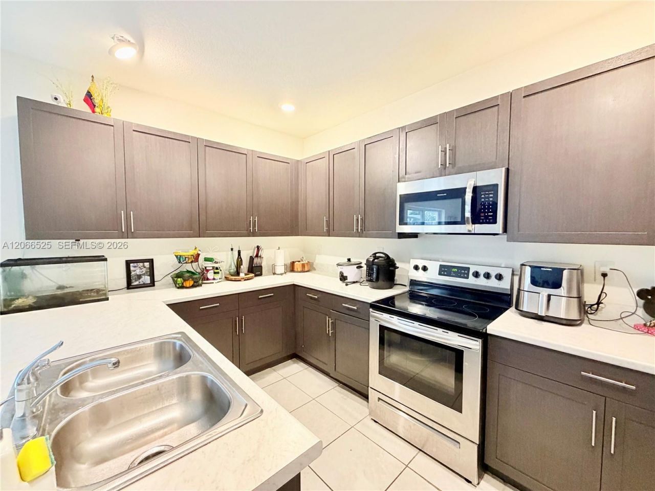 1877 SE 26th Ter , Homestead, FL 33035 Photo