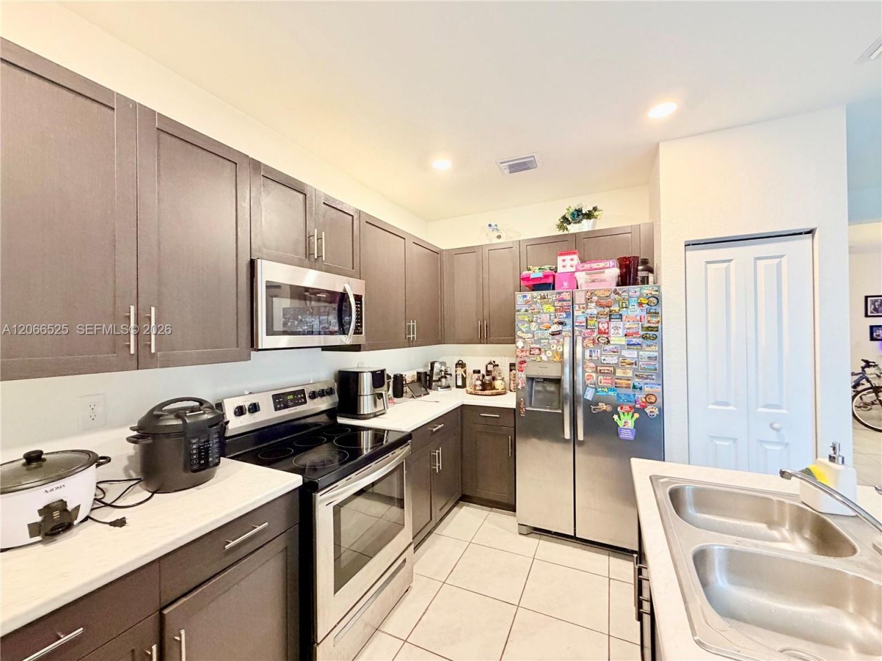 1877 SE 26th Ter , Homestead, FL 33035 Photo