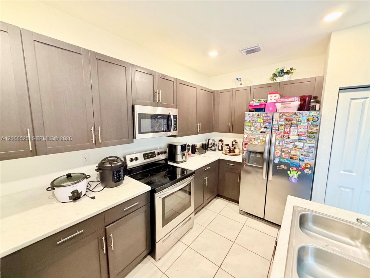 1877 SE 26th Ter , Homestead, FL 33035 Photo