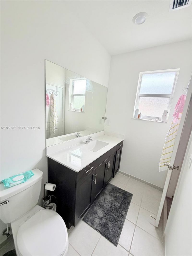 1877 SE 26th Ter , Homestead, FL 33035 Photo