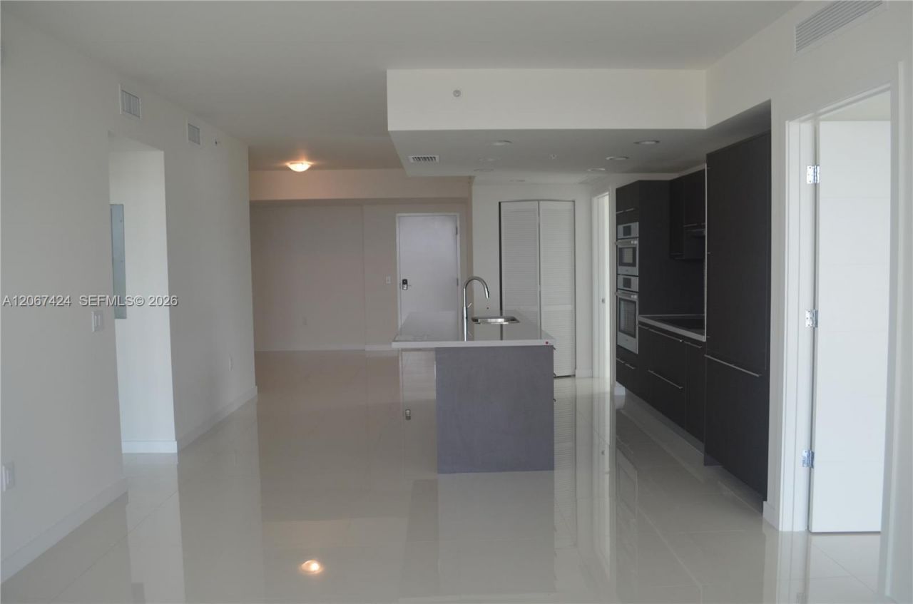 7825 NW 107th Ave , Unit 601, Doral, FL 33178 Photo