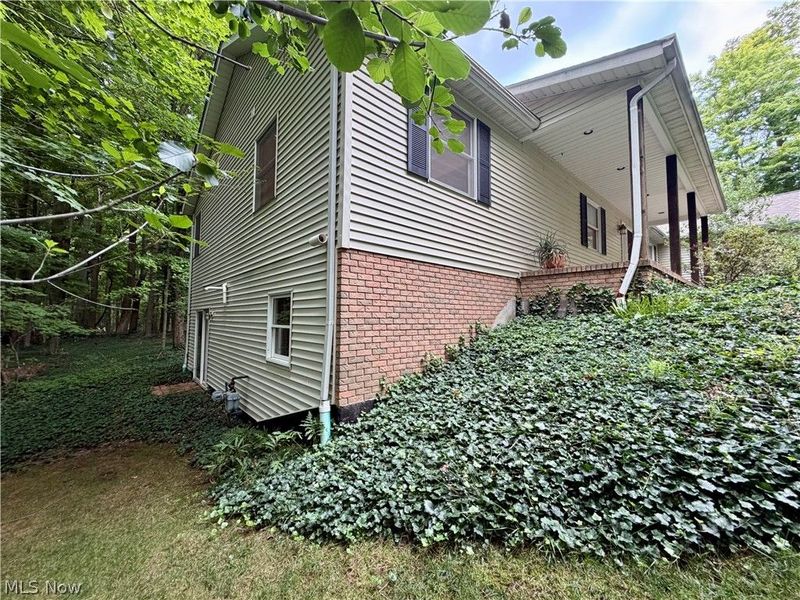 11578 Wilbert Road , Chardon, OH 44024 Photo 2