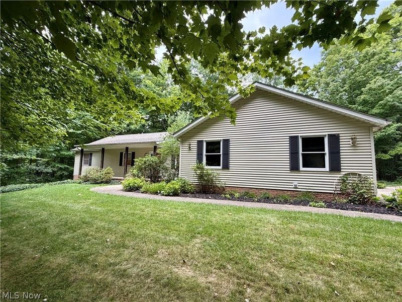11578 Wilbert Road , Chardon, OH 44024 Photo 3
