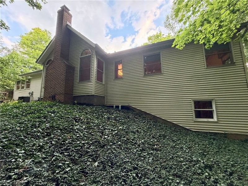 11578 Wilbert Road , Chardon, OH 44024 Photo 7