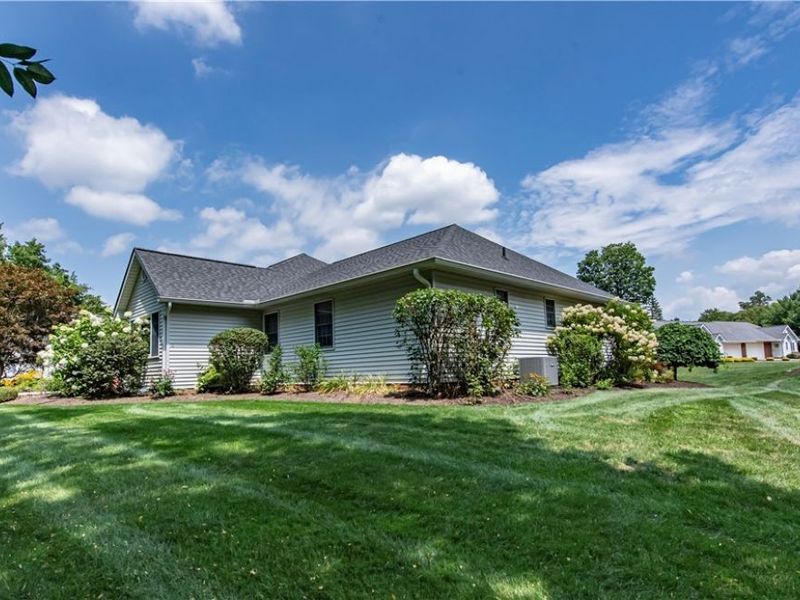 952 Rosemarie Circle , Wadsworth, OH 44281 Photo 27