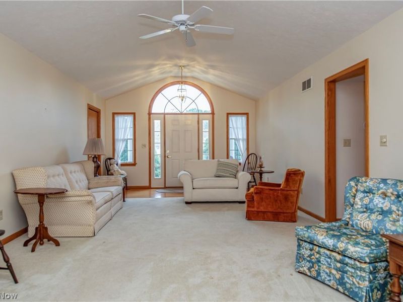 952 Rosemarie Circle , Wadsworth, OH 44281 Photo 7