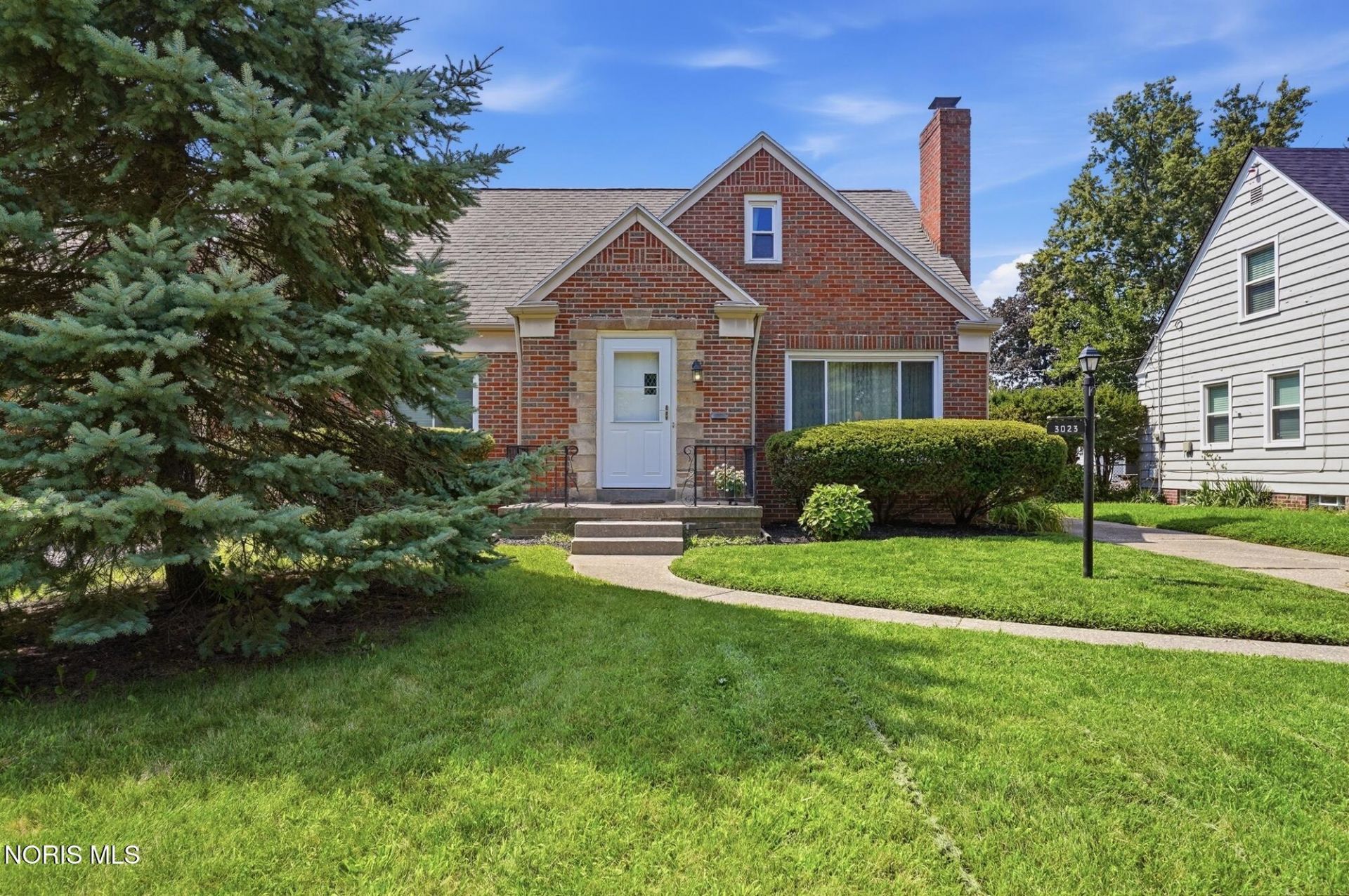 3023 Barrington Drive, Toledo, OH 43606 Main Photo