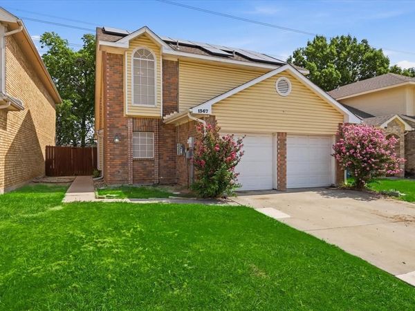 1367 Mimosa Lane , Lewisville, TX 75077