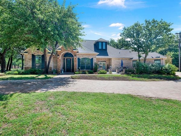 141 Birdie Drive , Lipan, TX 76462