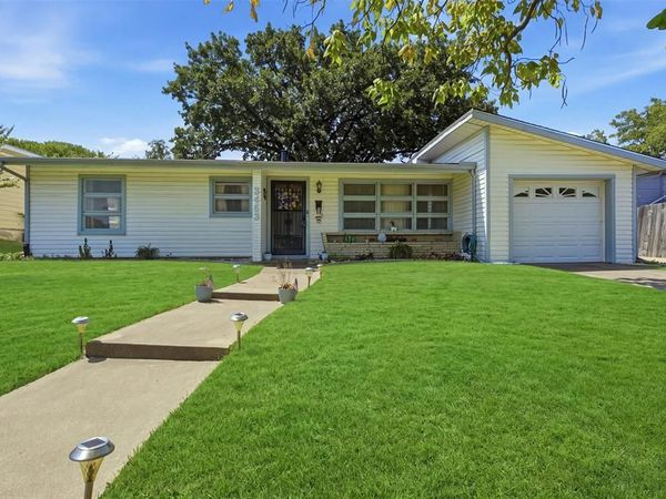 3463 W Fuller Avenue, Fort Worth, TX 76133