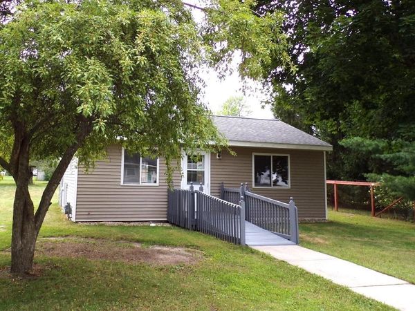 422 HIGH STREET, Wild Rose, WI 54984