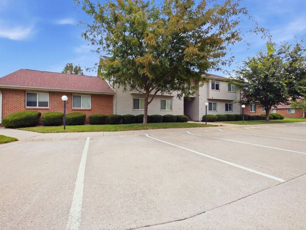 904 Kara Drive , Unit 904, Champaign, IL 61822