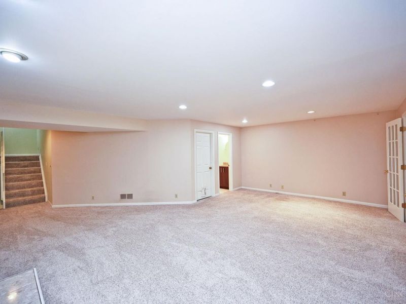 681 Totten Way, Cincinnati, OH 45226 Photo 46