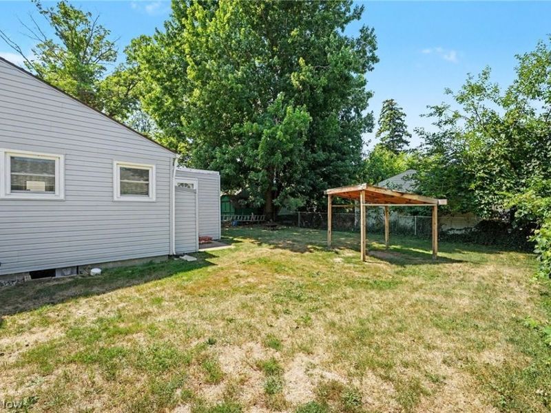982 Shadowrow Avenue, Willoughby, OH 44094 Photo 15