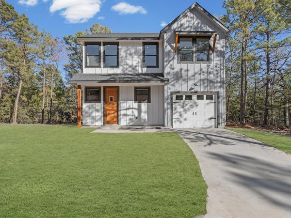 159 Molokini DR, Bastrop, TX 78602