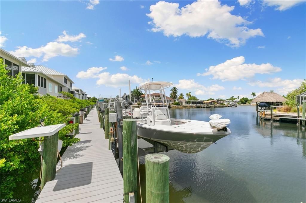 346 Angler Dr, Unit 1102, Goodland, FL 34140 Photo