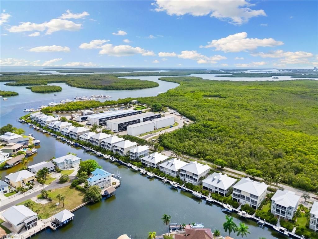 346 Angler Dr, Unit 1102, Goodland, FL 34140 Photo