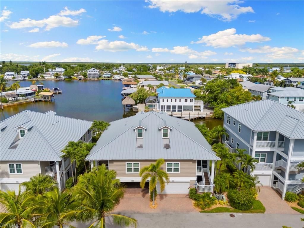 346 Angler Dr , Unit 1102, Goodland, FL 34140 Photo