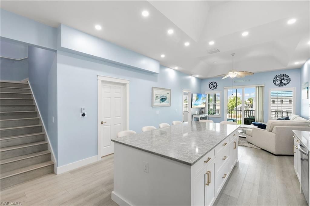 346 Angler Dr , Unit 1102, Goodland, FL 34140 Photo
