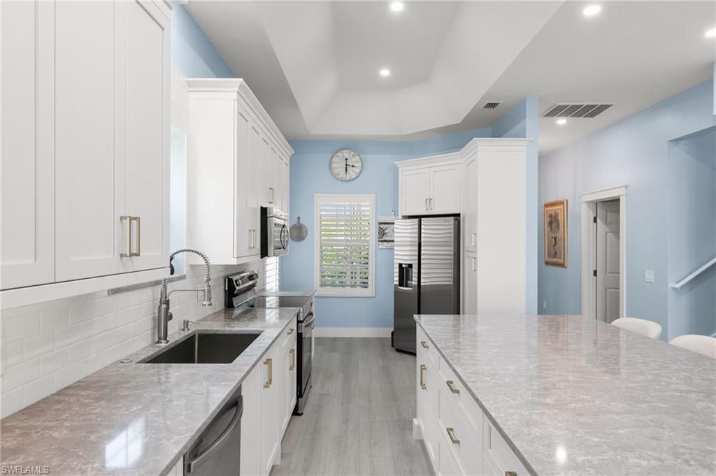 346 Angler Dr , Unit 1102, Goodland, FL 34140 Photo