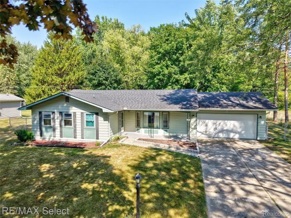 7439 Ironwood Drive , Mundy Township, Mi 48473