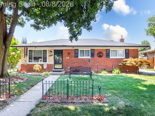 40771 Pickett Ridge Road, Sterling Heights, Mi 48313