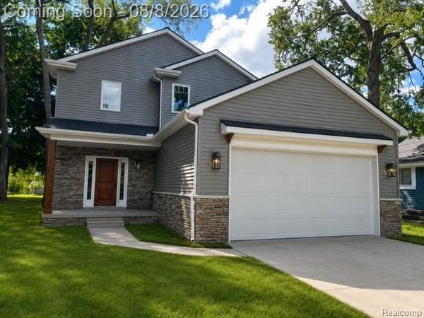 1206 W Round Lake Road Road, White Lake Township, Mi 48386