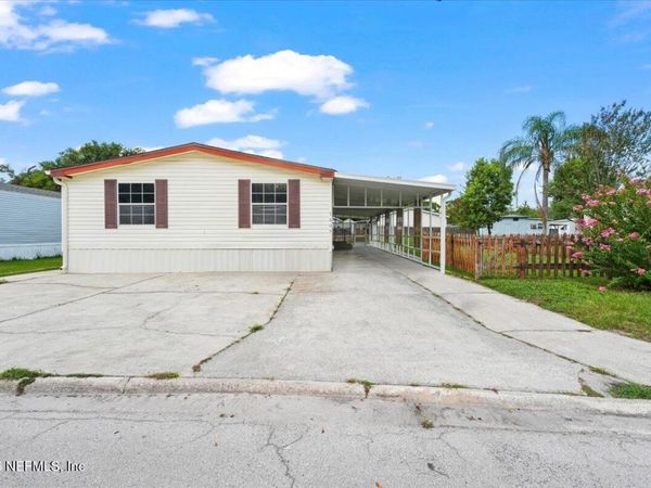 7605 SUNWOOD Drive, Jacksonville, FL 32256