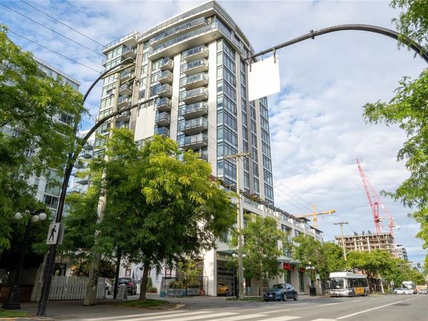 960 Yates St , Unit #806, Victoria, BC V8V 3M3