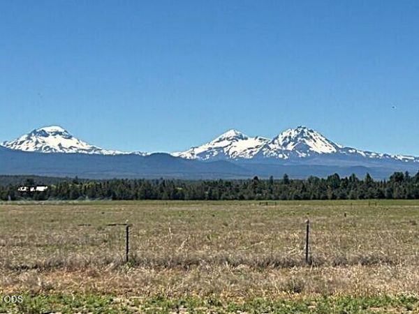 65325 HWY 20, Bend, OR 97703