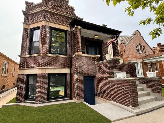 2430 S 57th Avenue, Cicero, IL 60804 Main Photo