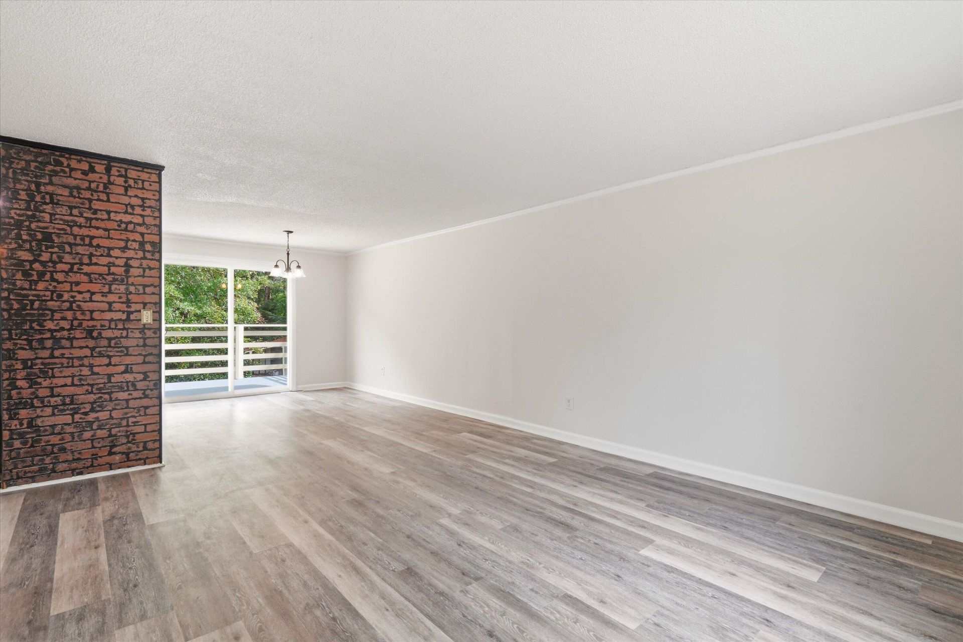 210 White Boulevard Photo 12