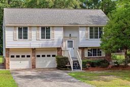210 White Boulevard photo 4