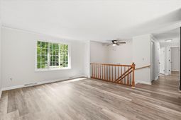 210 White Boulevard photo 4