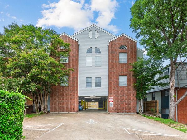 402 E 30th ST, Unit 201, Austin, TX 78705