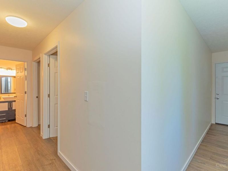 240 N Sycamore Street, Lynchburg, OH 45142 Photo 8