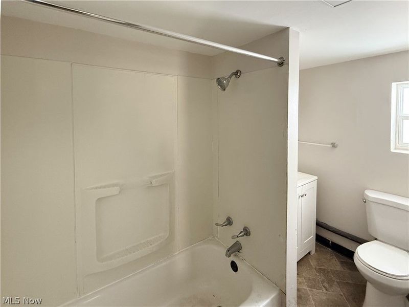 3672 E 48th Street , Cleveland, OH 44105 Photo 8