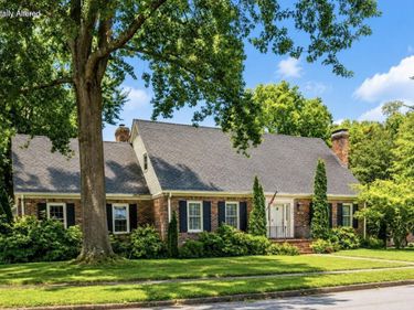 2092 Bridgeport Drive, Lexington, KY 40502