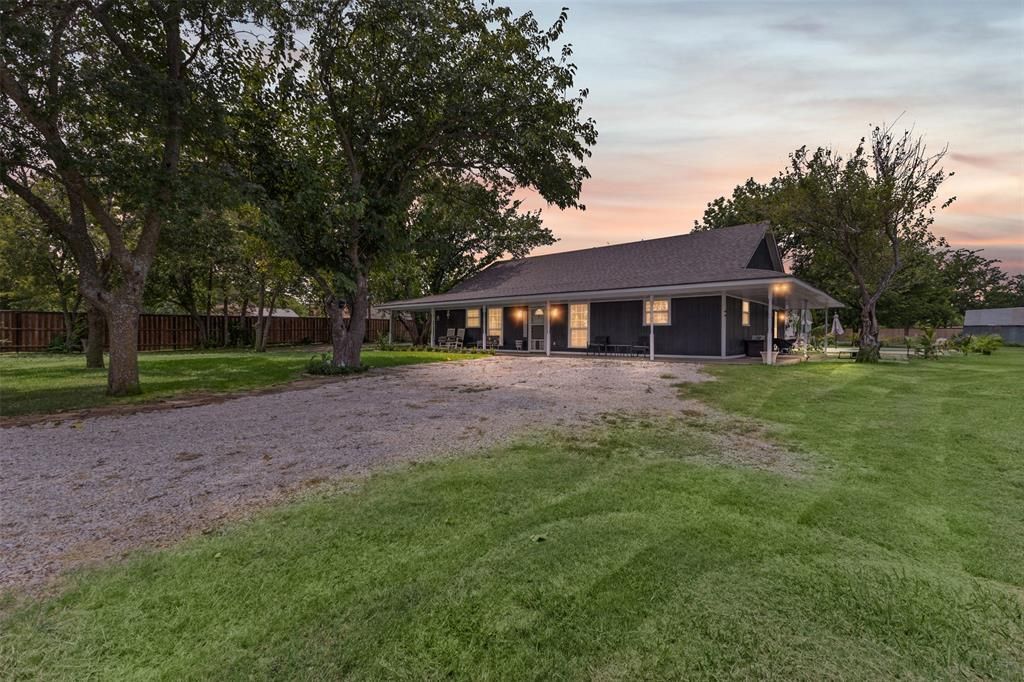 10717 County Road 507, Venus, TX 76084 Main Photo