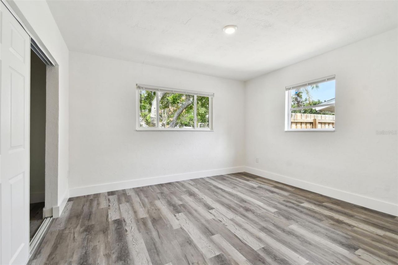4461 Shore Acres Boulevard Ne, Saint Petersburg, FL 33703 Photo