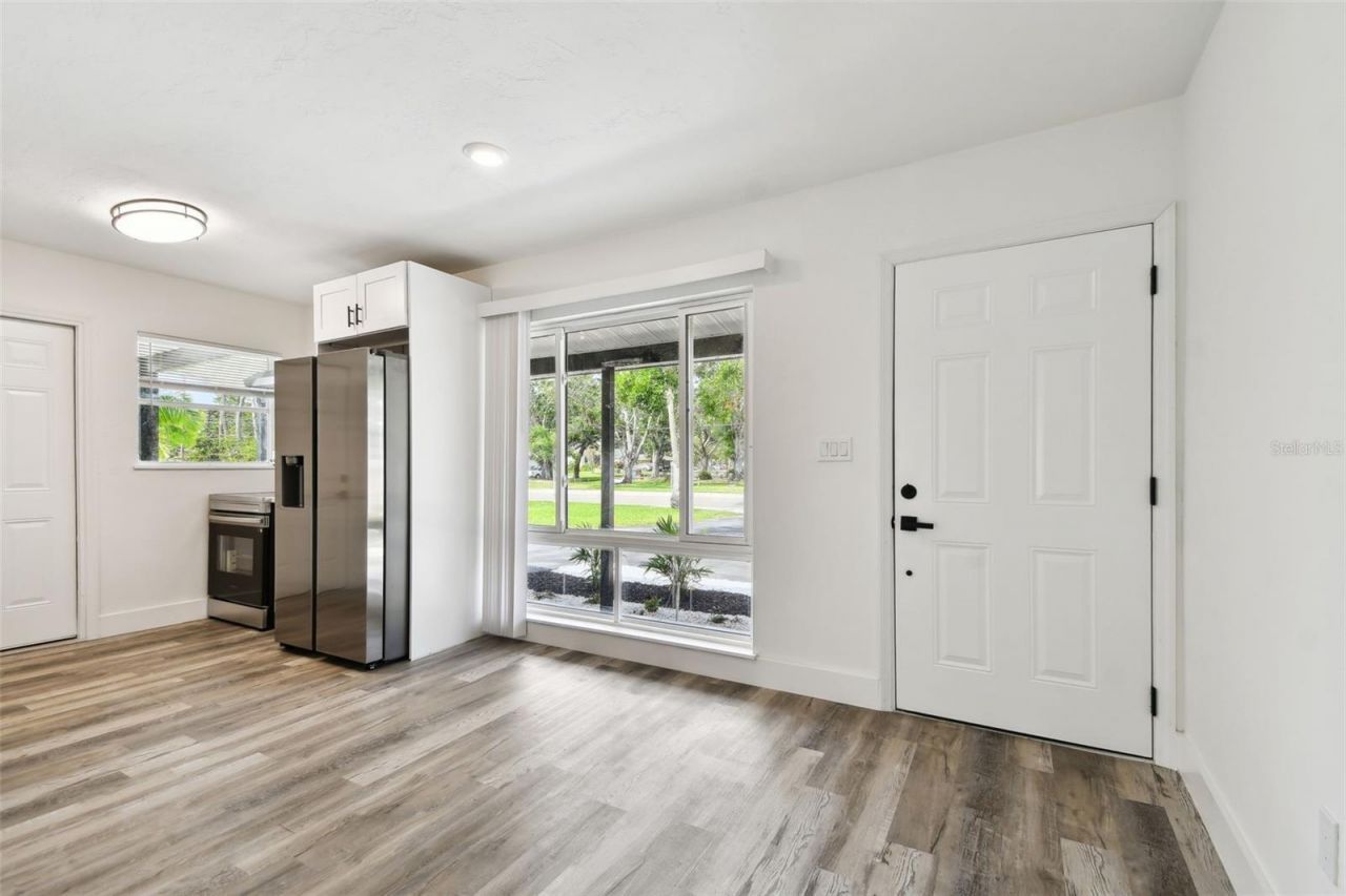 4461 Shore Acres Boulevard Ne, Saint Petersburg, FL 33703 Photo