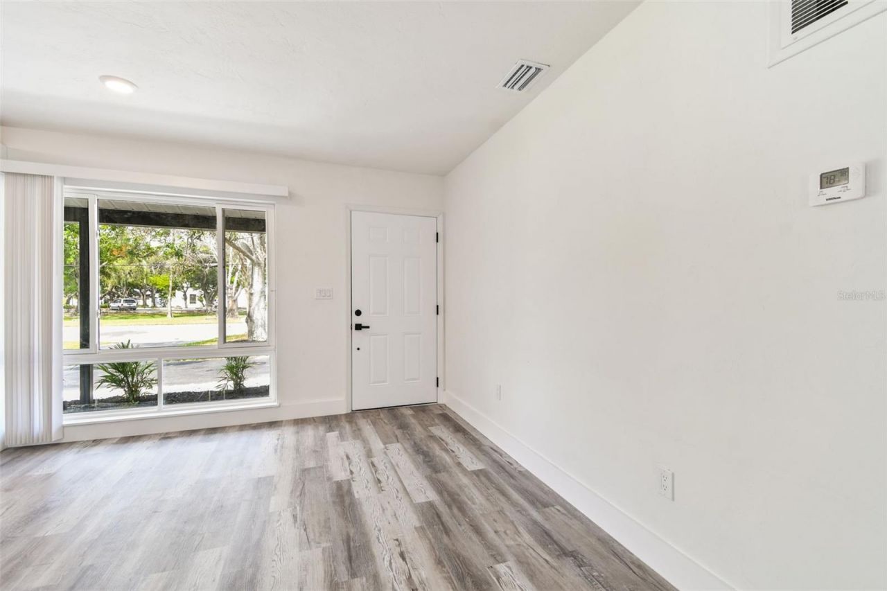 4461 Shore Acres Boulevard Ne, Saint Petersburg, FL 33703 Photo