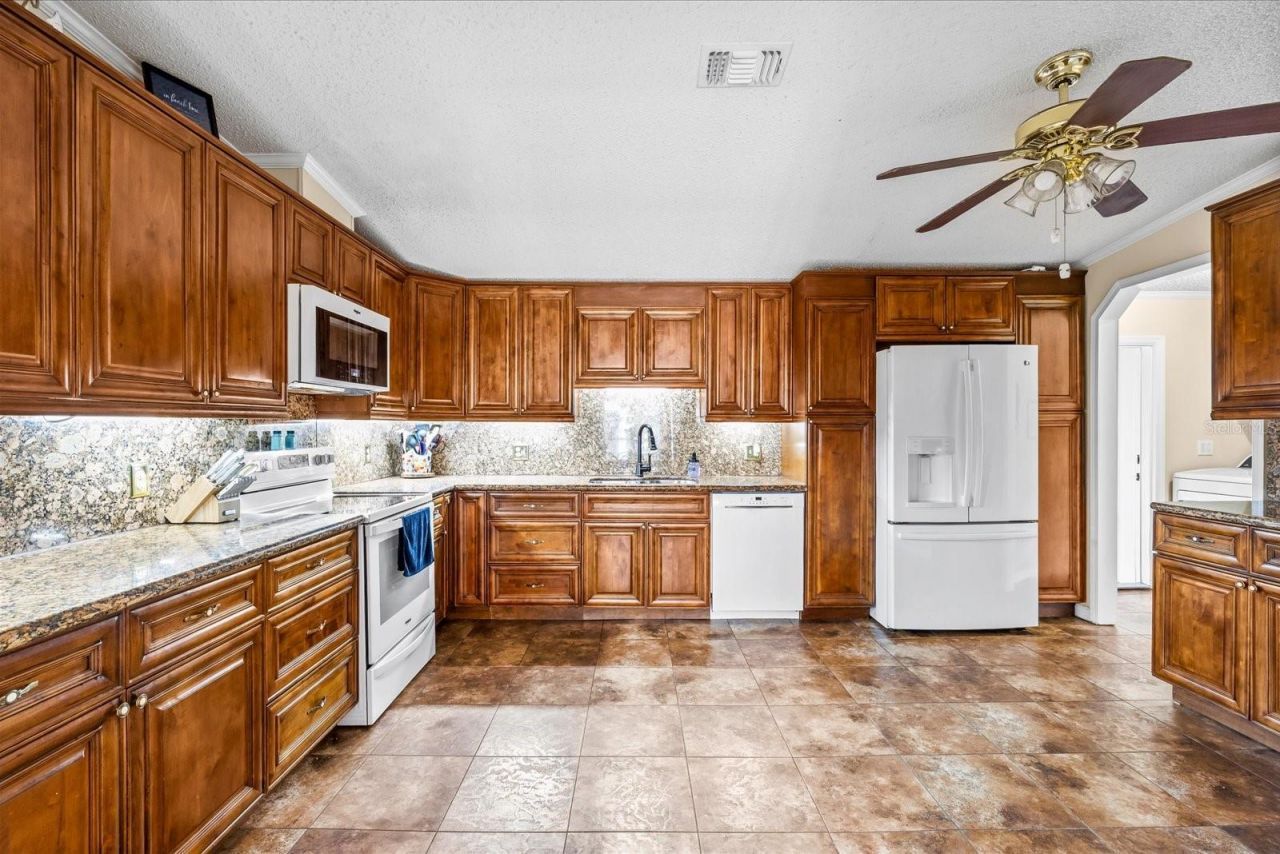 8945 SE 57th Drive , Okeechobee, FL 34974 Photo